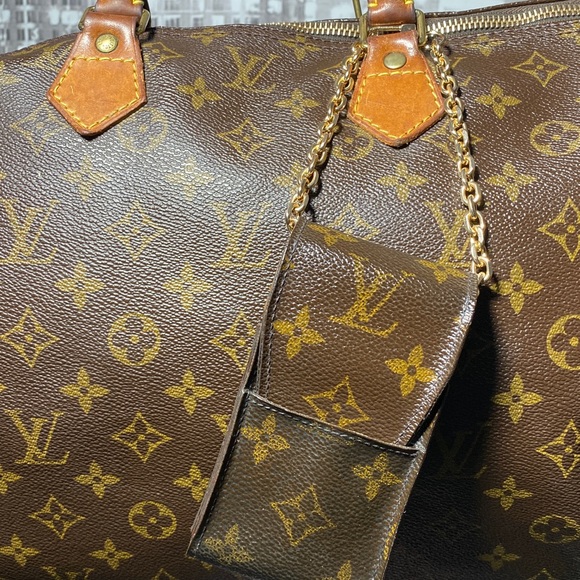 Authentic Louis Vuitton Brown Monogram Pouch - Picture 4 of 15